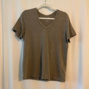 Universal Thread V-Neck Short Sleeve Shirt in Green/Tan